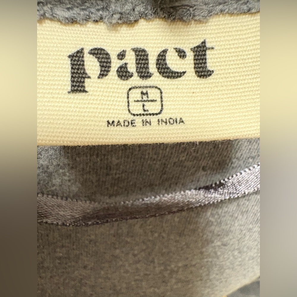 New Pact Airplane Wrap Cardigan in color Medium Grey Heather, size M/L - Picture 4 of 4